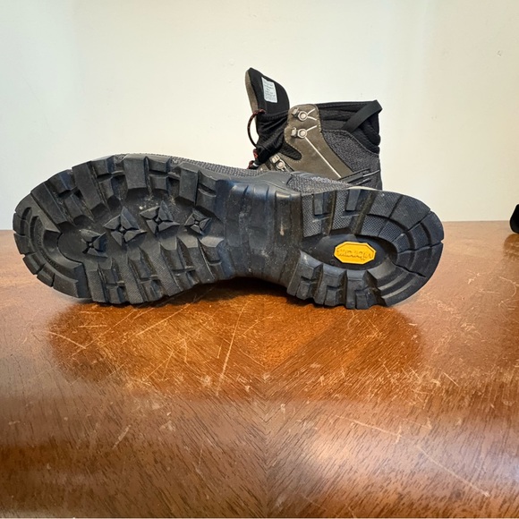 Selewa men’s Alp Trainer Mid GTX
US size 10 1/2 EUR size44. - Picture 7 of 8